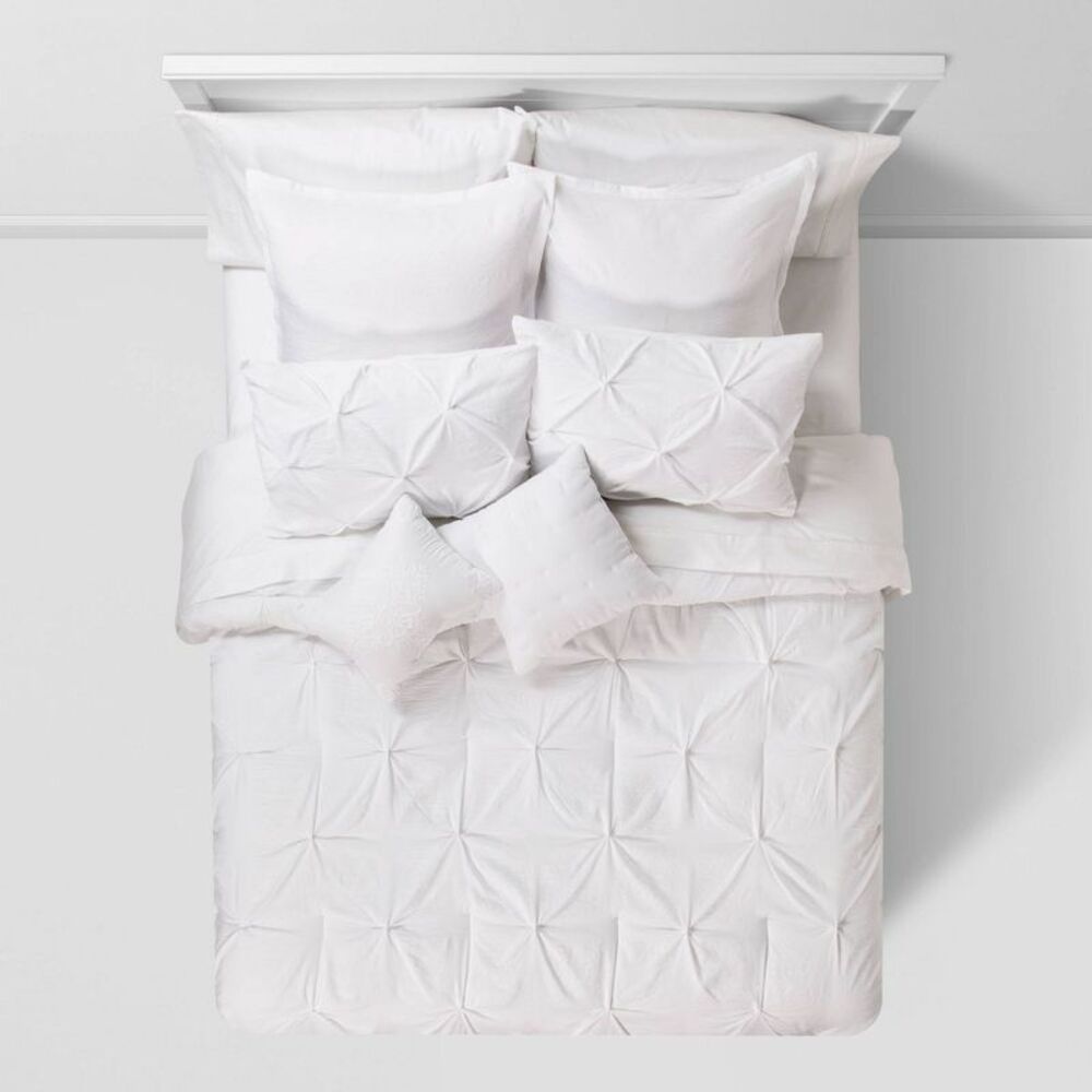 Threshold -  8-Piece Comforter Bedding Set Pinch Plea White - Picture 2 of 3